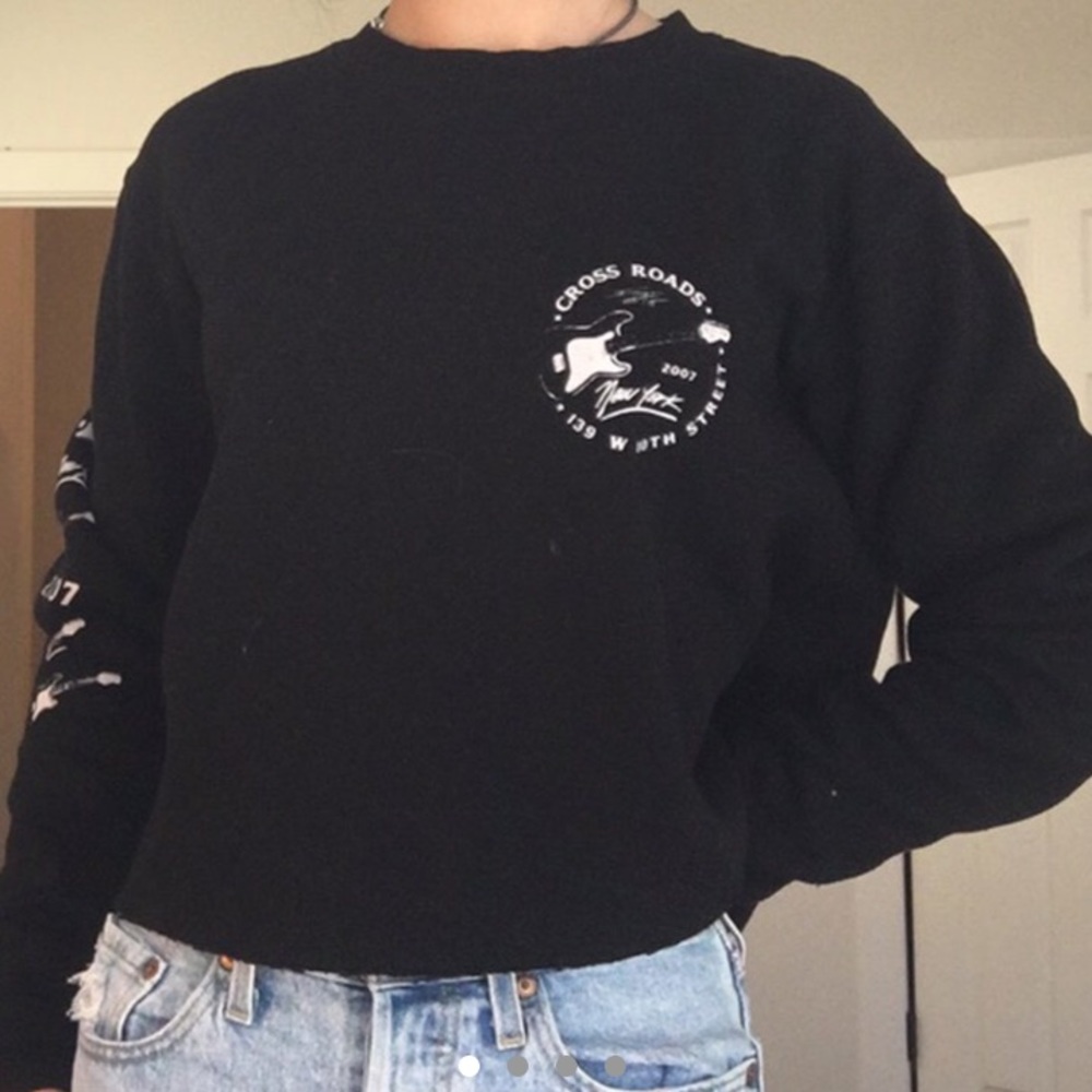 Brandy Melville black fleece sweatshirt.